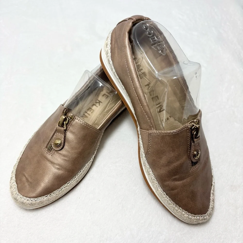 Anne Klein Tan Espadrille‎ Loafers Size 6M
